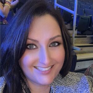 Meet your Posher, Leigh ann